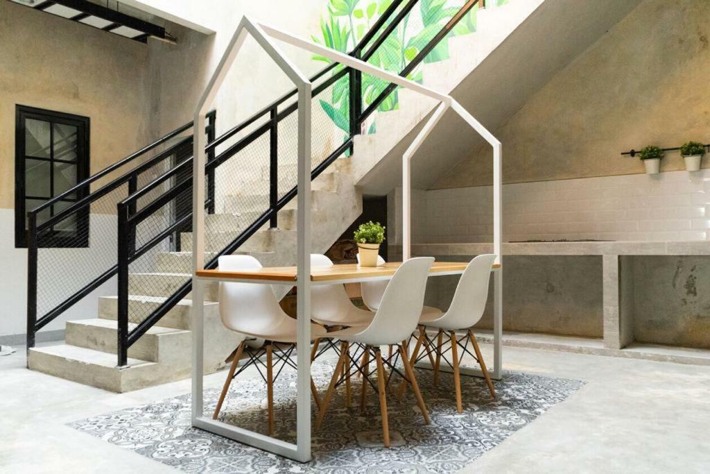 Fybed Aparthotel เซอมารัง ภายนอก รูปภาพ